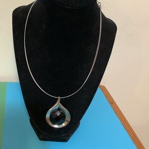 Beautiful necklace vintage 17”